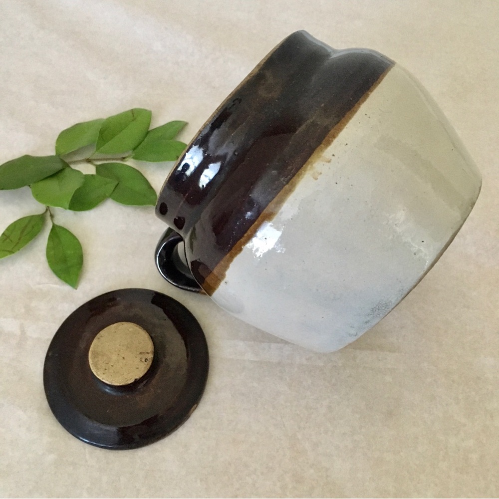 Vintage Glazed Stoneware Lidded Two Tone Bean Crock Pot One Side Handle